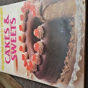 Wonderful Ways To Prepare Cakes & Sweets By Jo-Ann Shirley